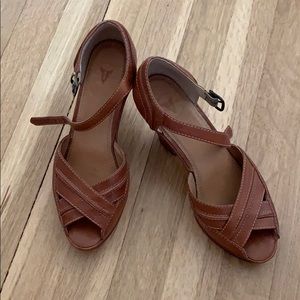 Brown leather FRYE shoes size 7